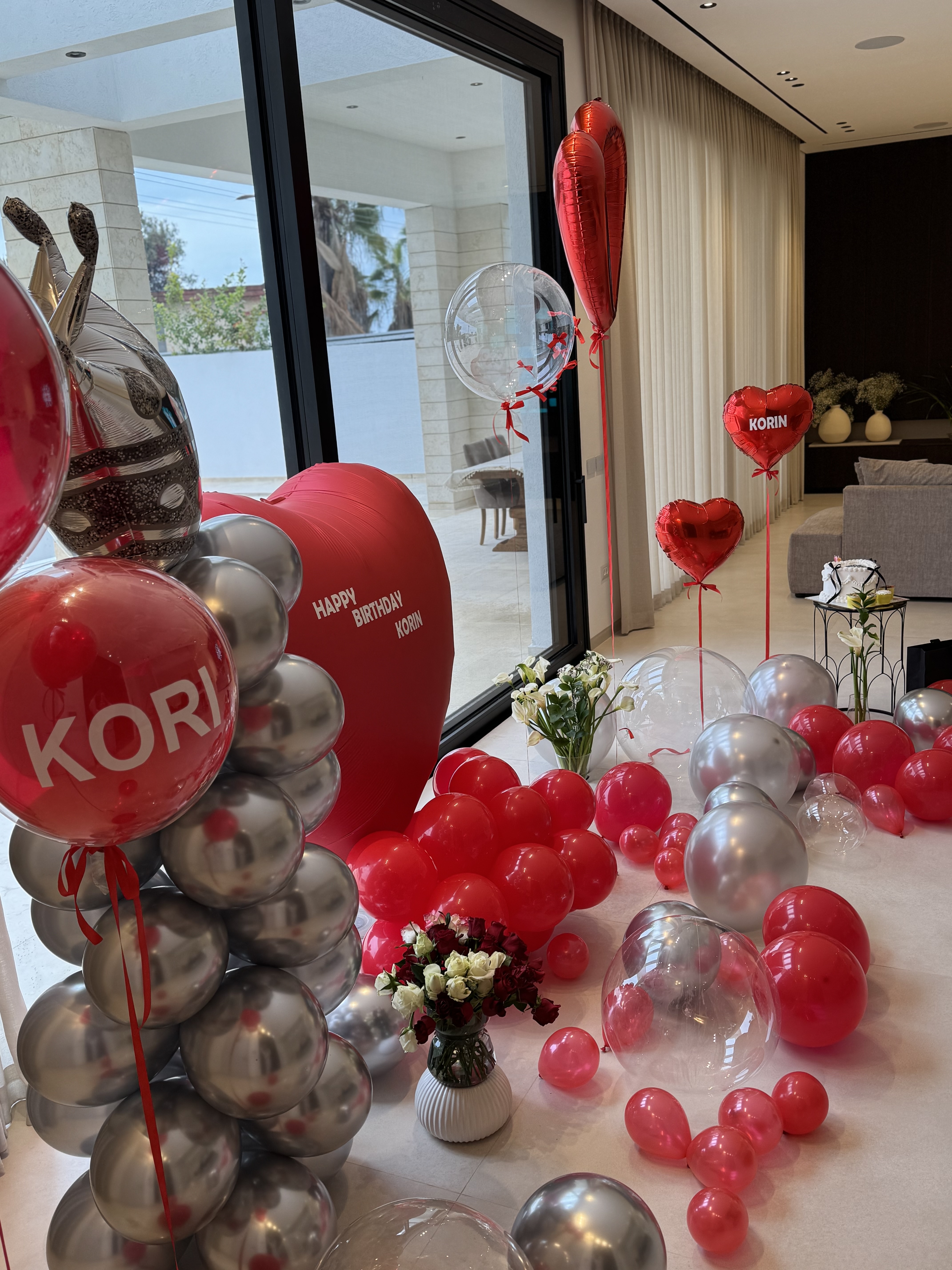 לבבות אדומים